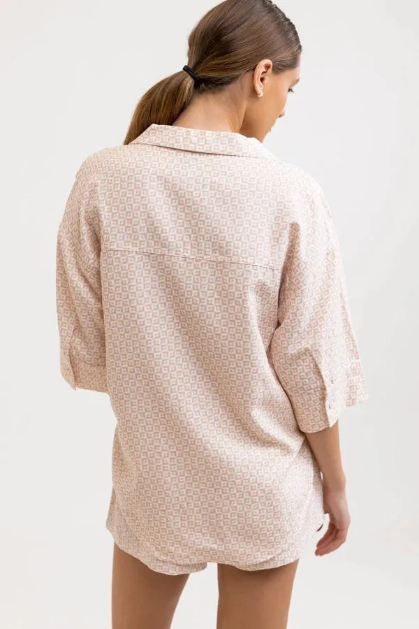 Geo Lounge Shirt (Peach Parfait)
